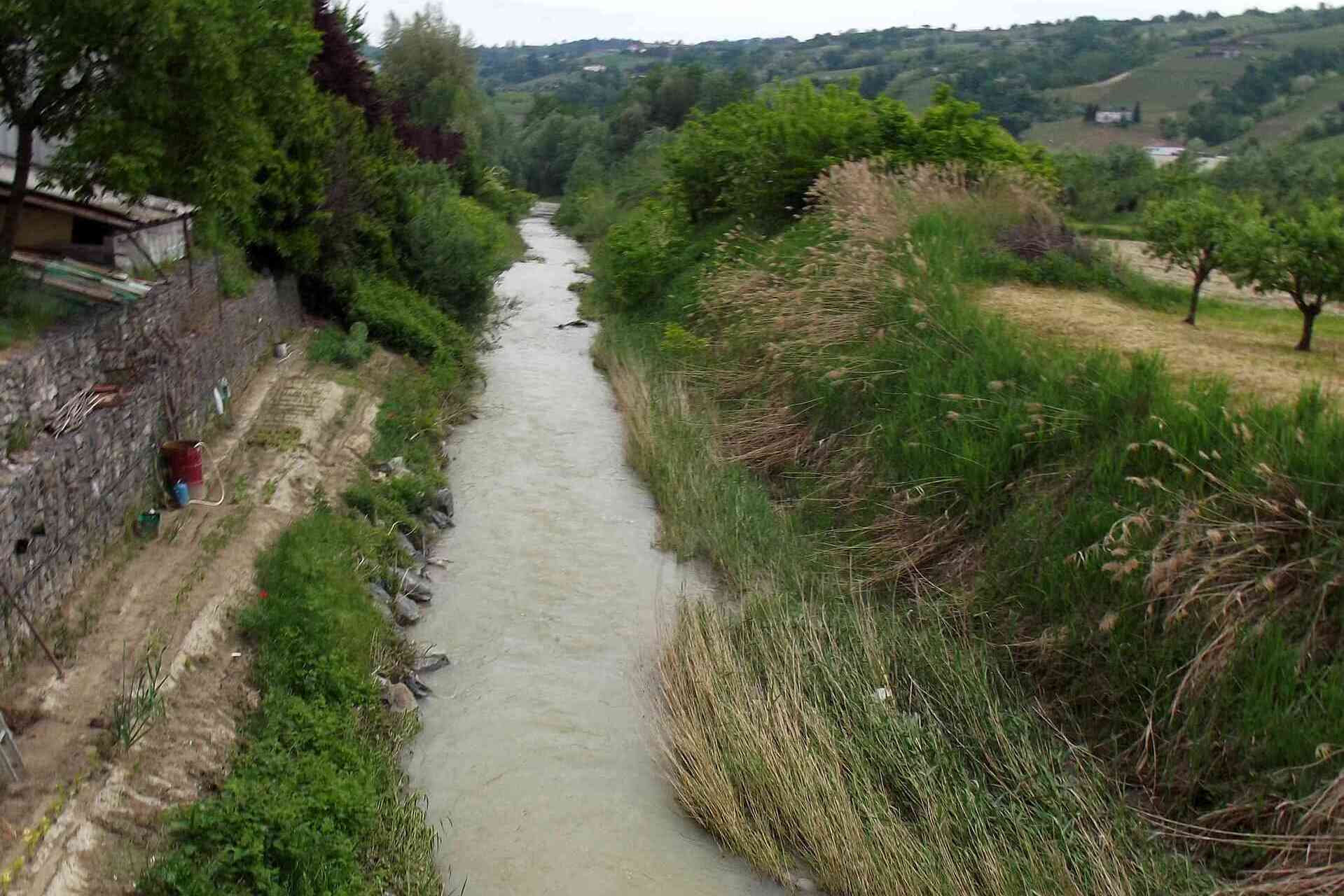 Il fiume Tinella nei pressi di Santo Stefano Belbo