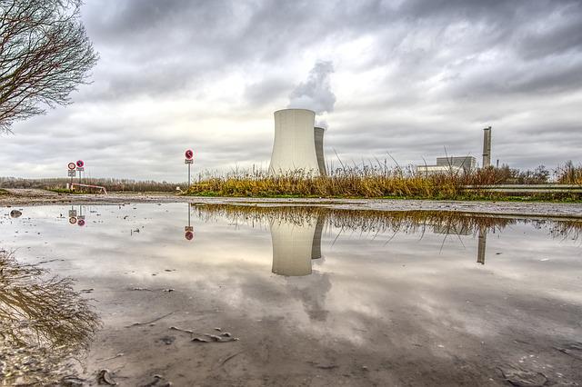 Le emissioni dalle centrali nucleari ci sono anche se passano inosservate