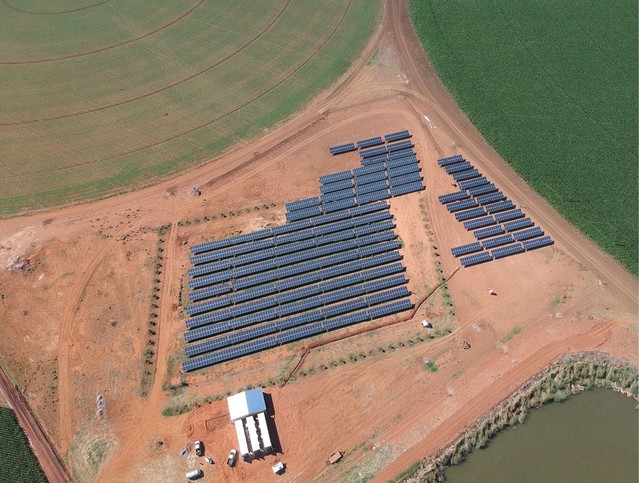 Un campo agrivoltaico in Sudafrica - immagine PV Magazine