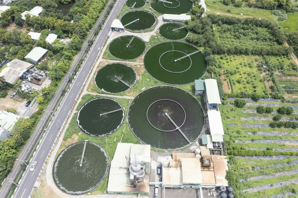 Uno stabilimento per crescere ed utilizzare la Clorella a Taiwan - immagine Taiwan Panorama
